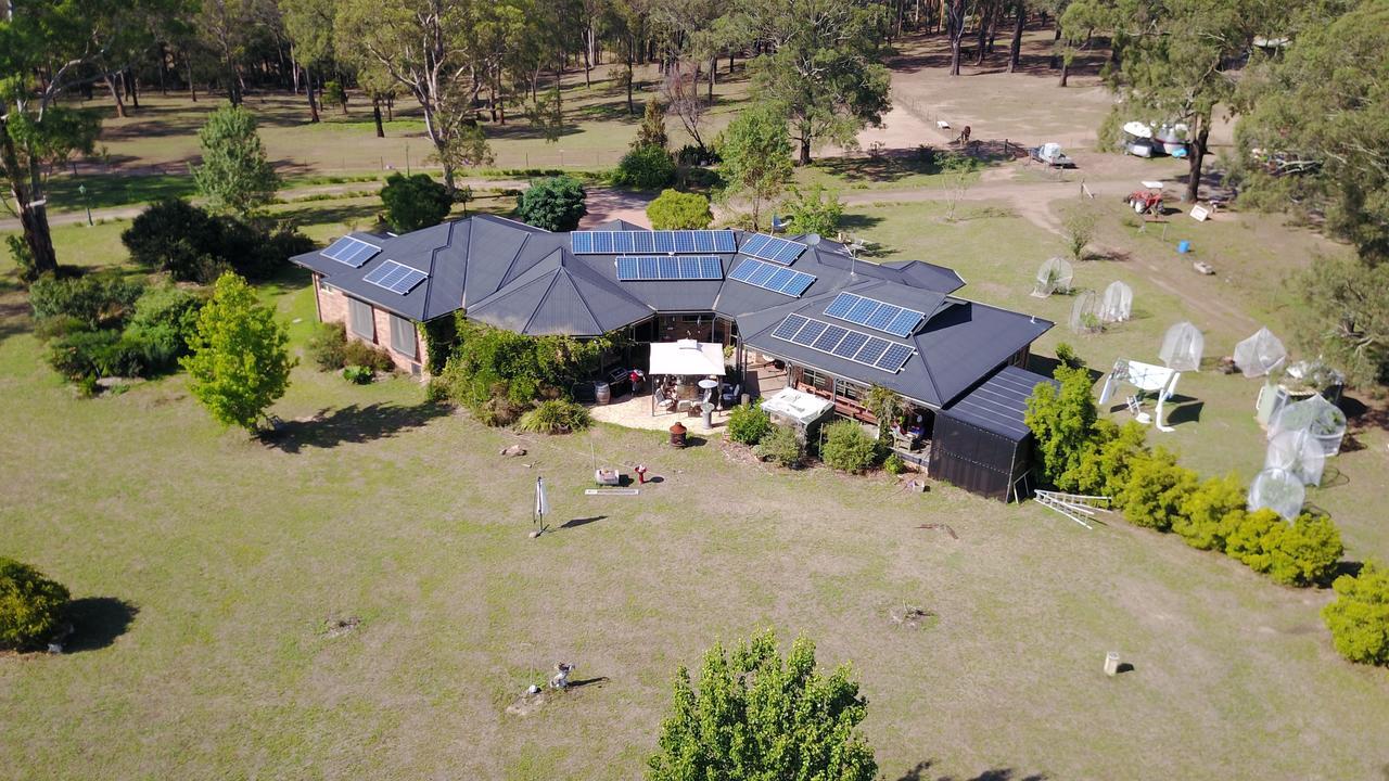 Tajmabarn Fullcircle Farm 6 Roundhill Rd Wilton Bed & Breakfast Exterior photo